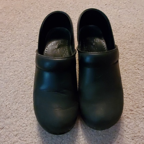Dansko Shoes - Dansko Clogs